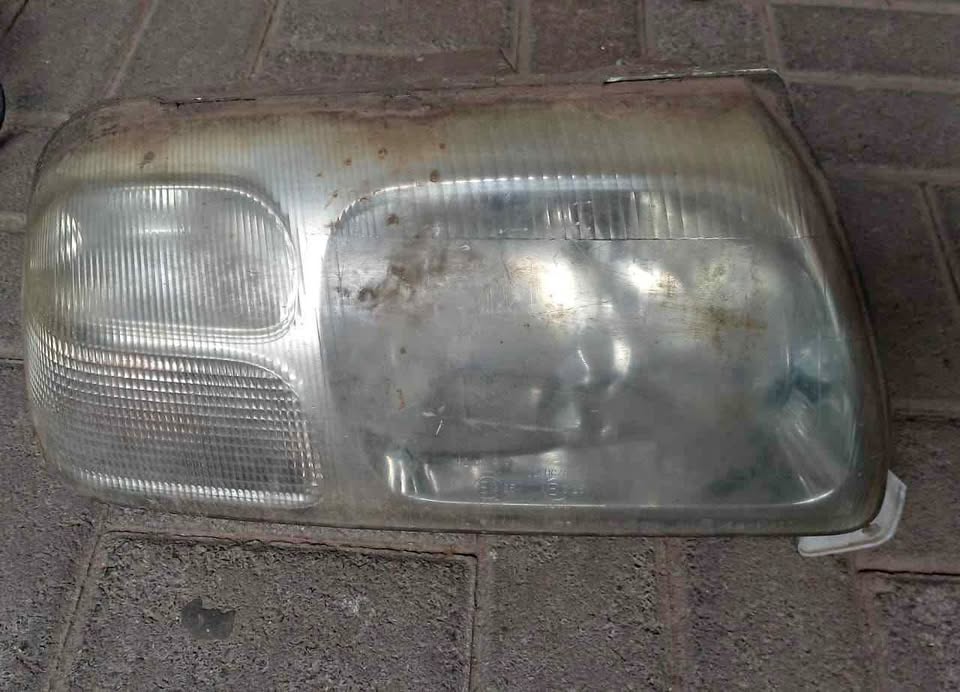 Suzuki Vitara headlight - Private Seller Suzuki Vitara headlight - Private Seller
