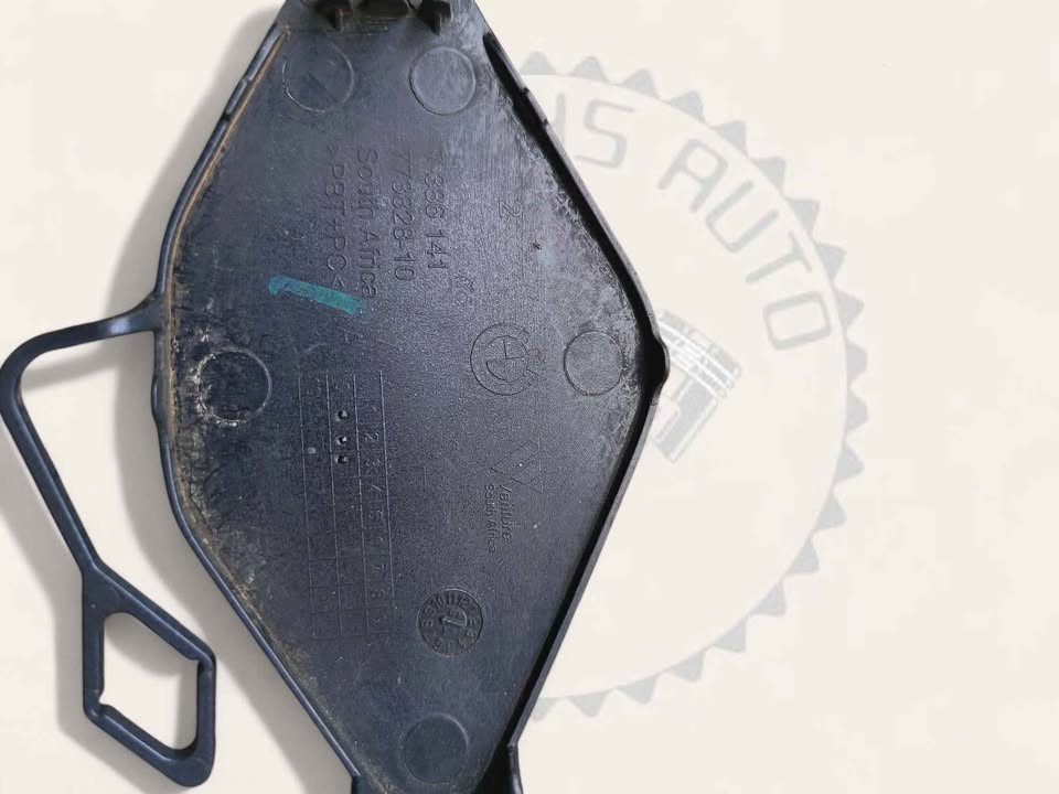 2017 BMW F30 3 SERIES NORMAL FACELIFT FRONT BUMPER BLUE TOWING HOOK COVER AVAILABLE FOR SALE - Private Seller