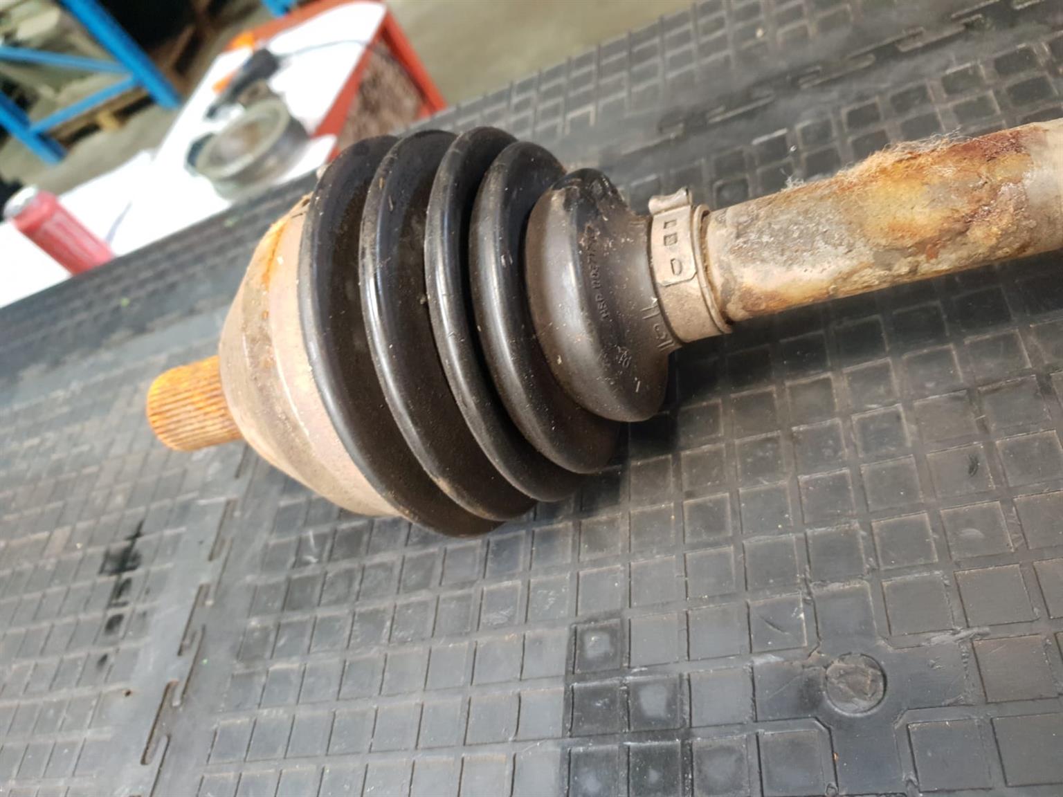 2009 Freelander 2 2.2D SD4 Auto Used Original RHS Side Shaft For Sale