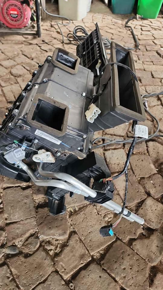 Mahindra scorpio heater box unit available - Private Seller Mahindra scorpio heater box unit available - Private Seller
