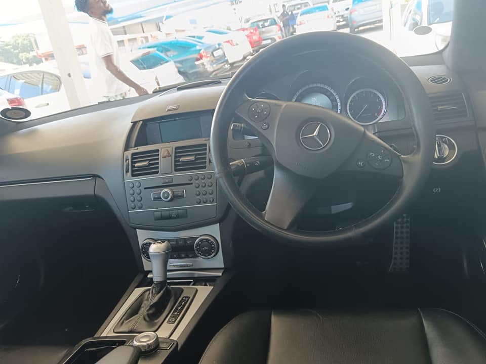 2011 MERCEDES BENZ C200 AMG LINE