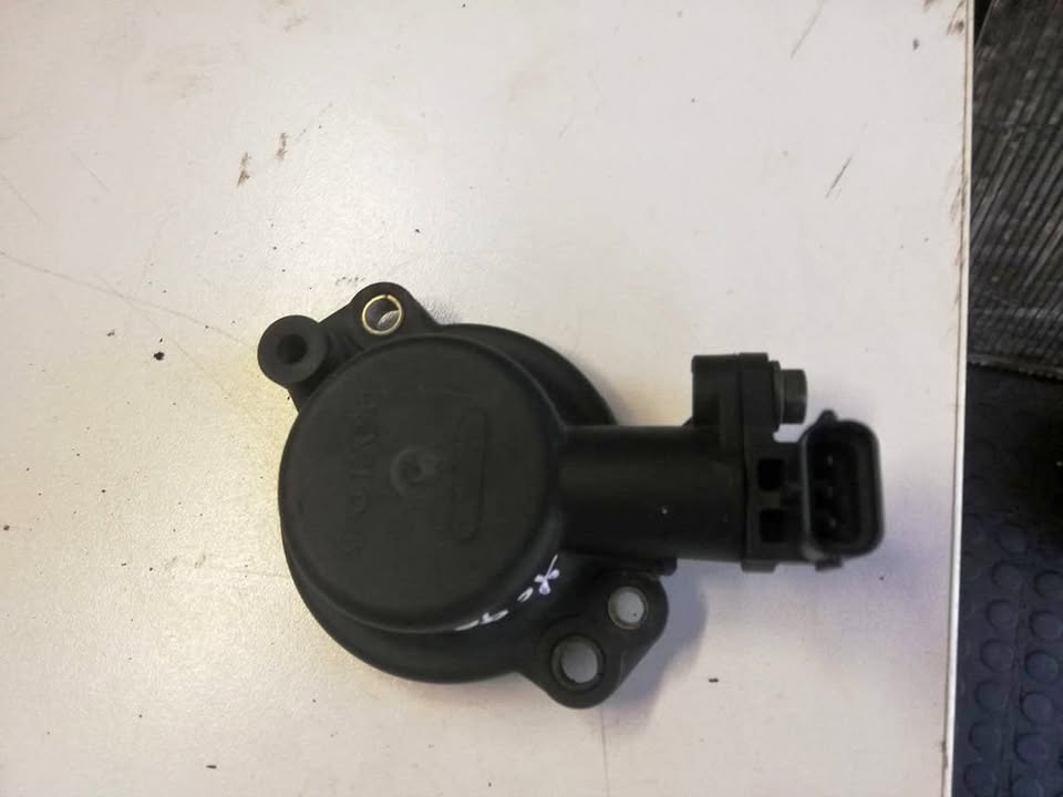 VOLVO XC90 /XC70 CAM SENSOR AND HOUSING FOR SALE - Private Seller VOLVO XC90 /XC70 CAM SENSOR AND HOUSING FOR SALE - Private Seller
