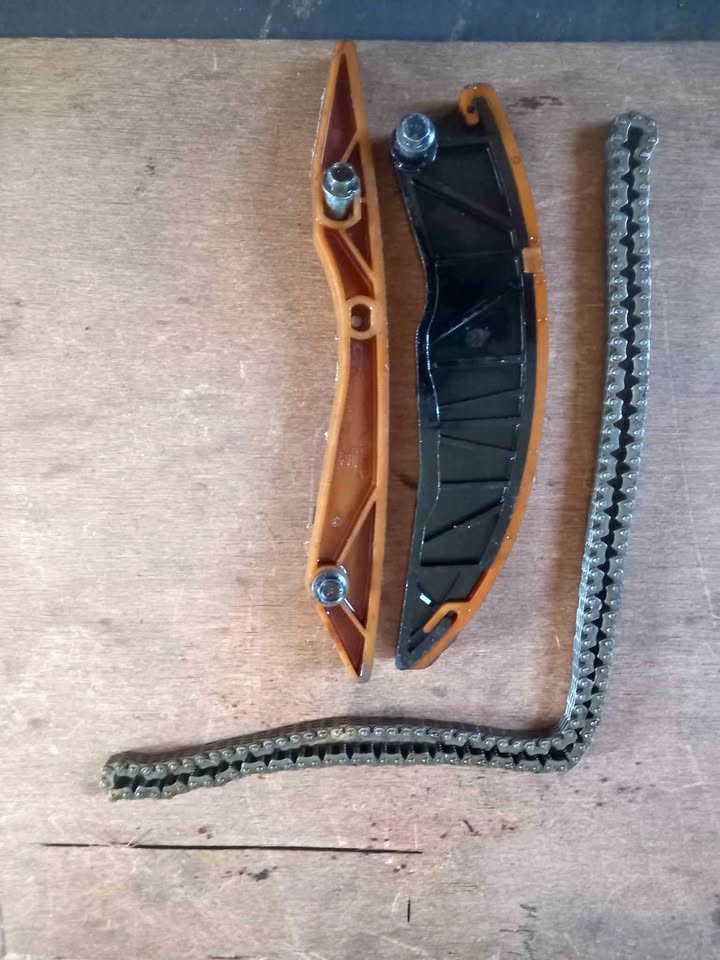 HYUNDAI G4FA TIMING GUIDES PLUS TIMING CHAIN IN EXCELLENT CONDITION - Private Seller HYUNDAI G4FA TIMING GUIDES PLUS TIMING CHAIN IN EXCELLENT CONDITION - Private Seller