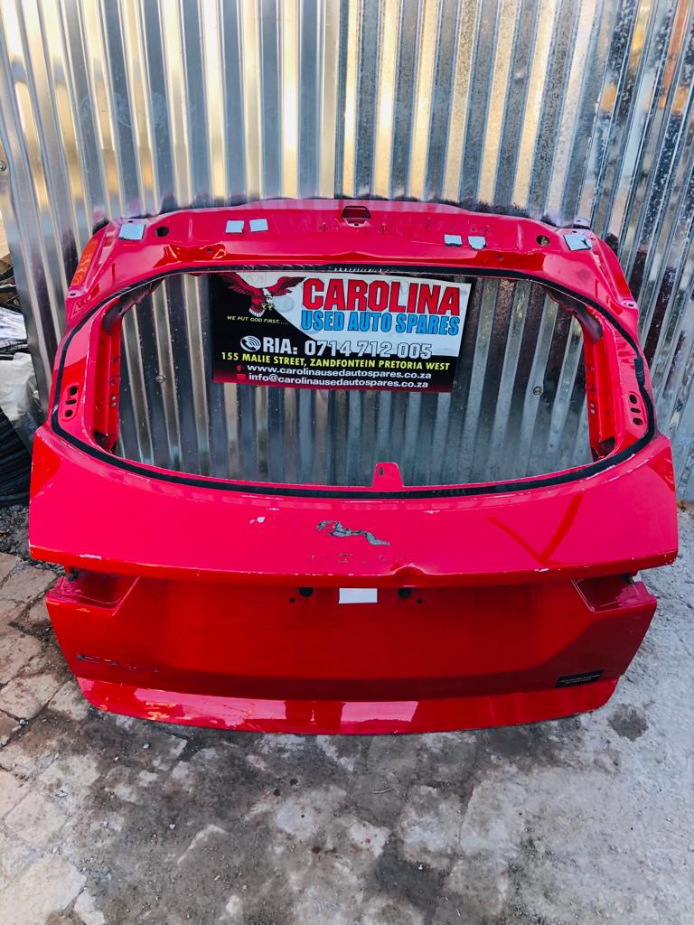 Jaguar F-Pace tailgate - Private Seller Jaguar F-Pace tailgate - Private Seller