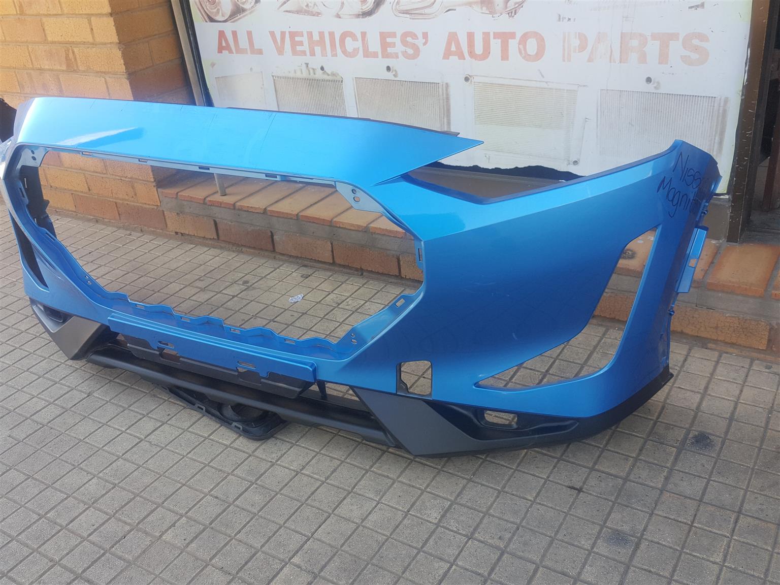 Nissan magnitude front bumper - Private Seller Nissan magnitude front bumper - Private Seller