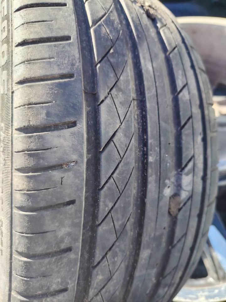 17 inch tyres good condition