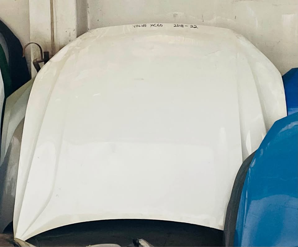 Volvo XC60 Bonnet 2018/22 - Private Seller Volvo XC60 Bonnet 2018/22 - Private Seller