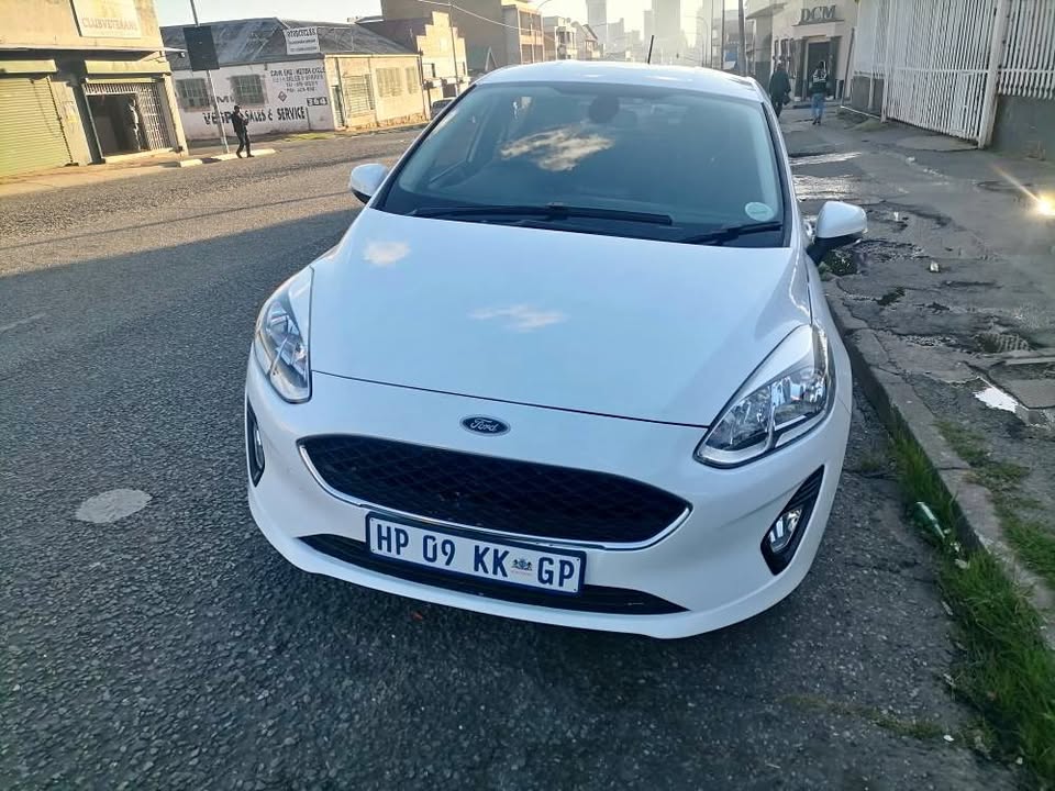 2019 Ford Fiesta 1.0 Ecoboost Automatic Hatchback Service book and spare key
