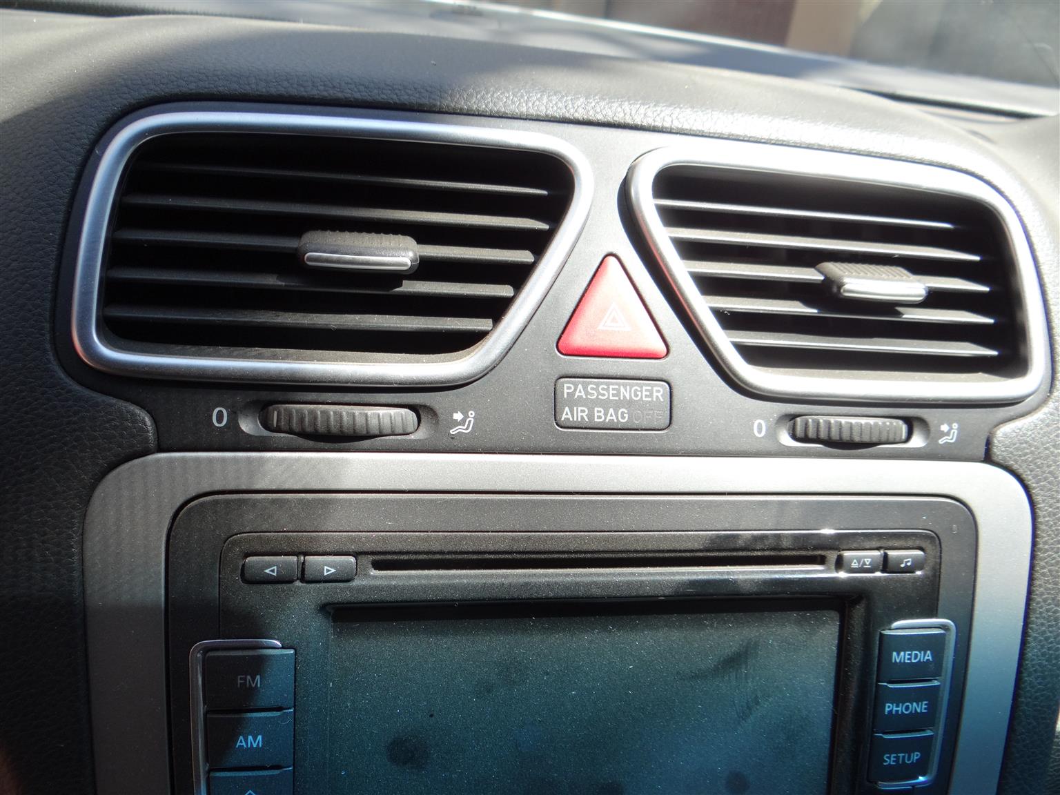 VW Scirocco air vent units