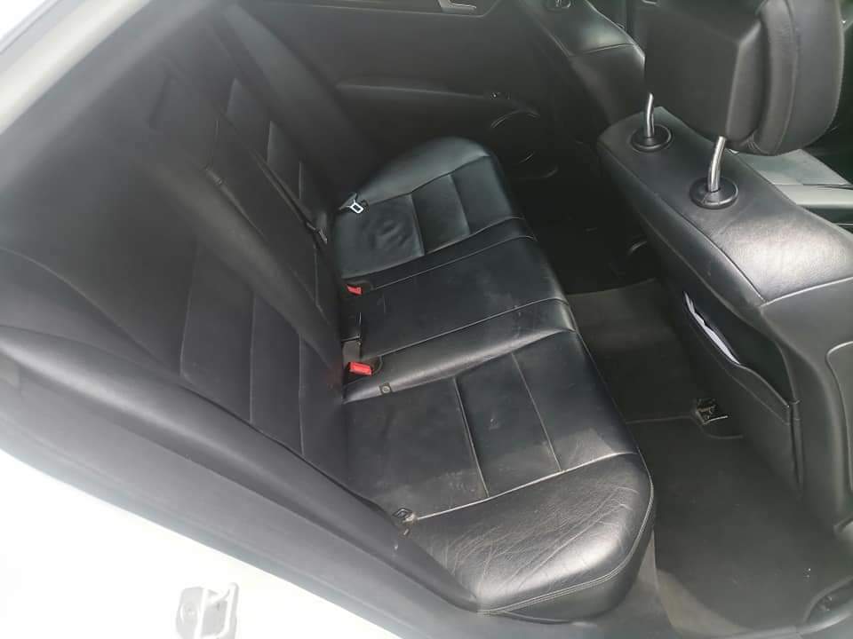 2013 Mercedes Benz C200 AMG Automatic and leather seat Sunroof
