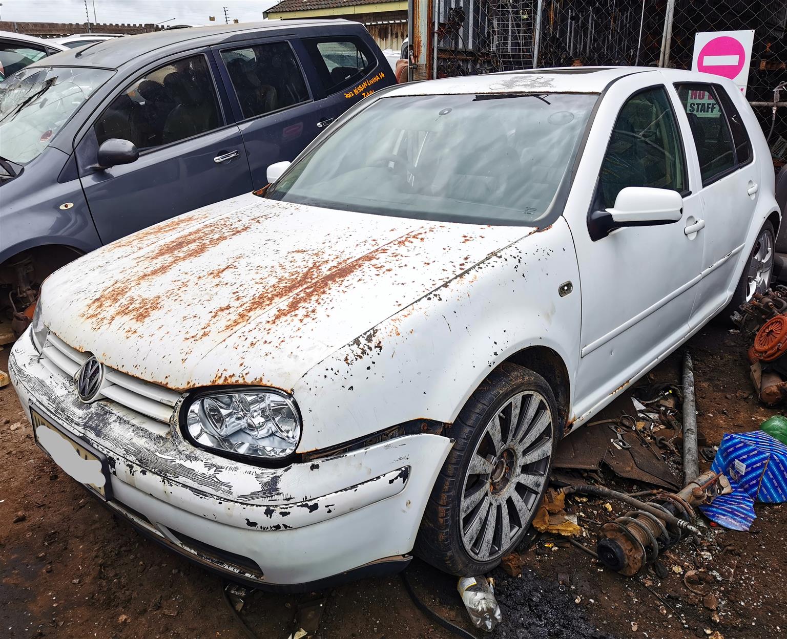 Available for spare parts : VW Golf 4 1.8 GTI 2005 model