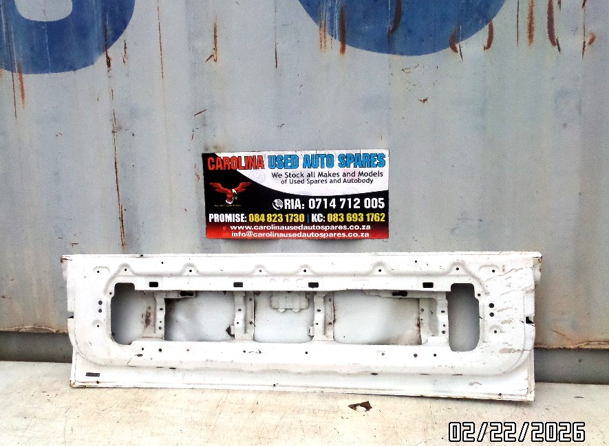 Toyota Land Cruiser LC200 lower tailgate - Private Seller Toyota Land Cruiser LC200 lower tailgate - Private Seller