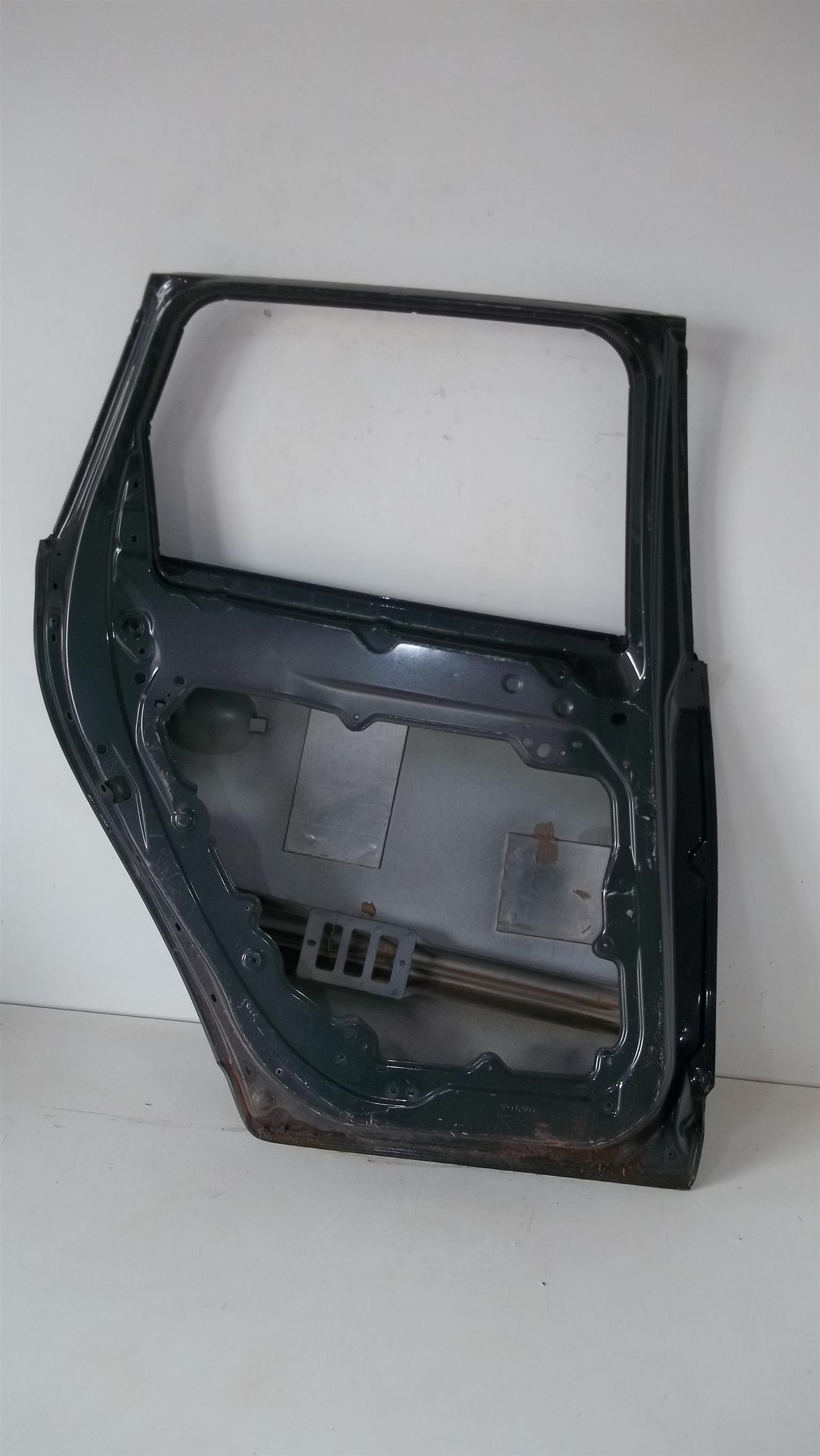 Volvo XC-60 left rear door - Private Seller Volvo XC-60 left rear door - Private Seller