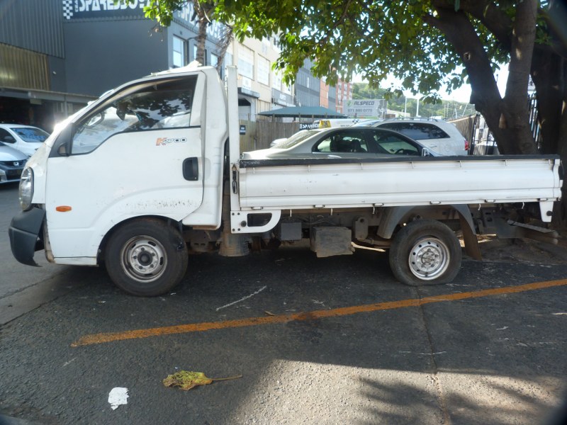 Kia K2700 2.7D Workhorse Manual White - 2011 STRIPPING FOR SPARES. CALL ...