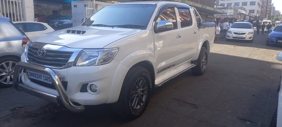 2014 TOYOTA HILUX 3.0 D4D RAIDER DIESEL DOUBLE CAB, MANUAL, WHITE,