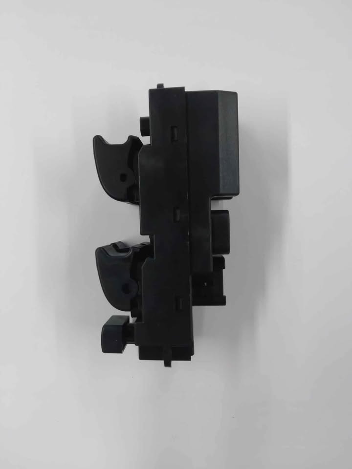 BRAND NEW FORD RANGER T6 D/CAB WINDOW MASTER SWITCH 2012-2015 - Private Seller