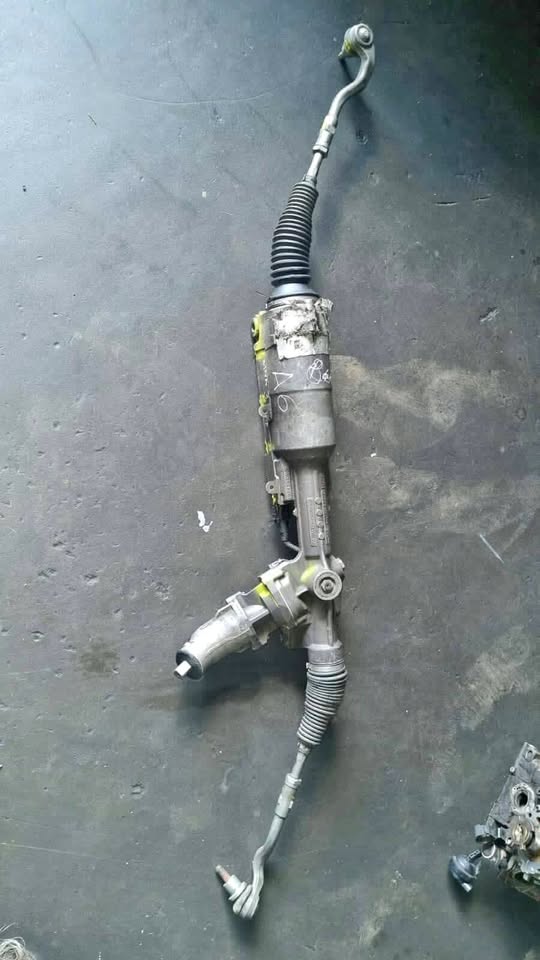 Audi A6 steering rack - Private Seller Audi A6 steering rack - Private Seller