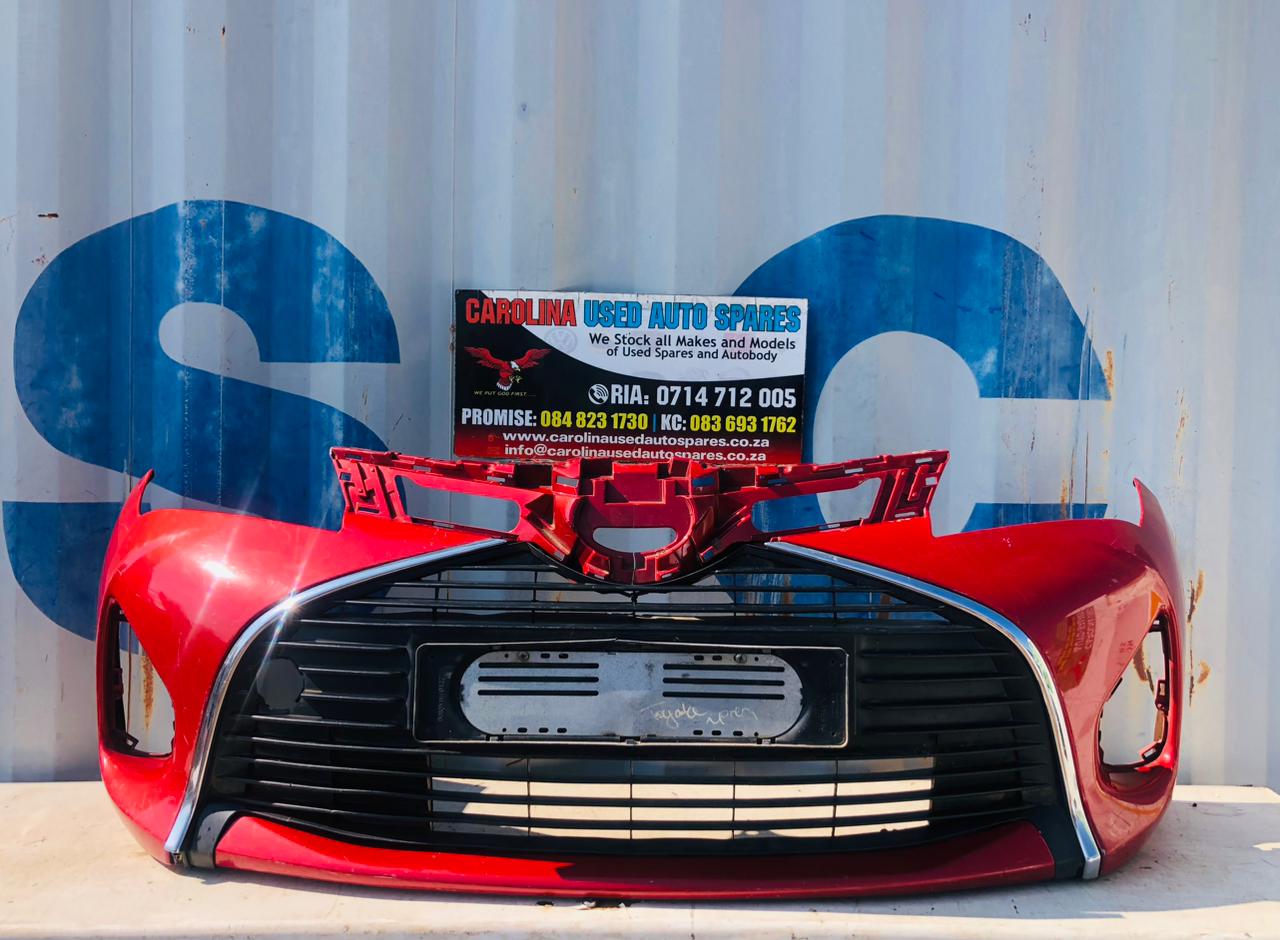Toyota Yaris front bumper with radiator grill and plate number holder (2014-2016 - Private Seller