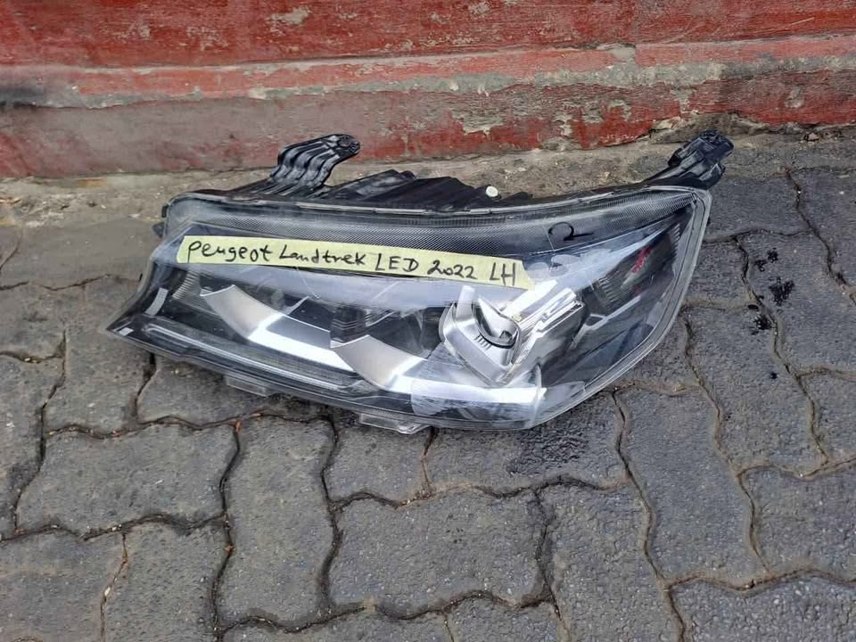 Peugeot Landtrek LED Headlight Leftside. Call or DM . - Private Seller Peugeot Landtrek LED Headlight Leftside. Call or DM . - Private Seller