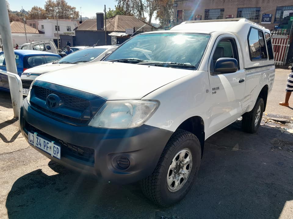 2007 TOYOTA HILUX 2.5 D4D HIGH RIDE  4X2 SINGLE CAB MANUAL