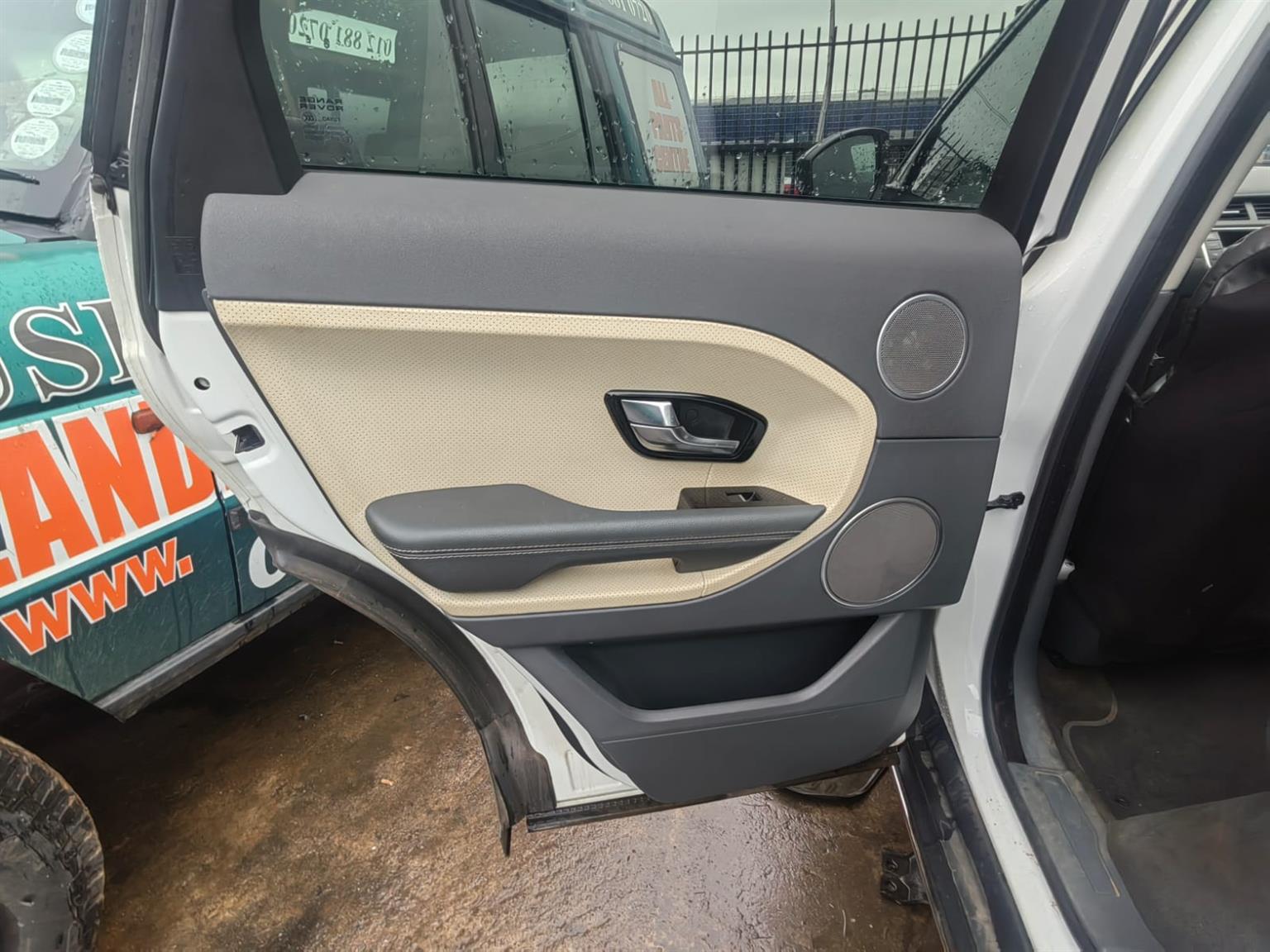 2015 Land Rover Range Rover Evoque Si4 door panels for sale – Like new - Private Seller