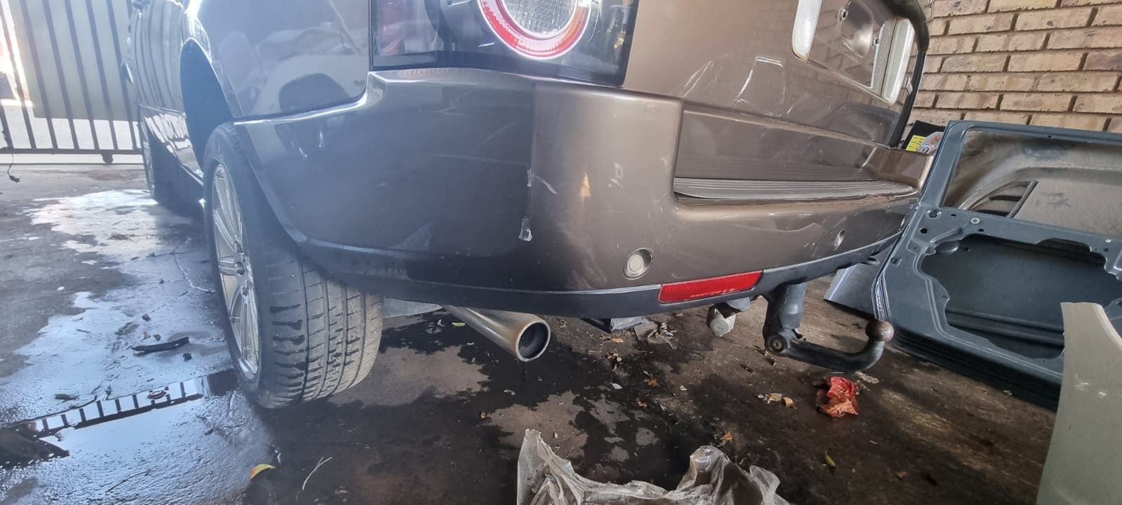 2010 Range Rover Vogue 5.0l V8 S/C Rear Bumper for sale
