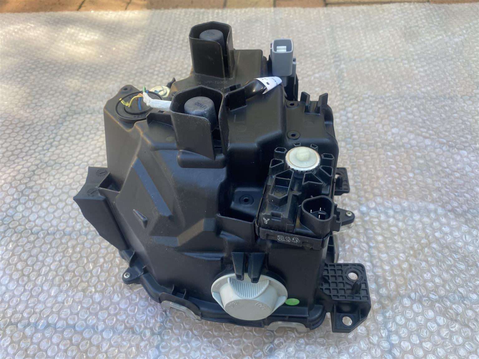 2025 SUZUKI JIMNY FULL LED HEADLIGHT LEFT SIDE FOR SALE. IN EXCELLENT CONDITION - Private Seller 2025 SUZUKI JIMNY FULL LED HEADLIGHT LEFT SIDE FOR SALE. IN EXCELLENT CONDITION - Private Seller