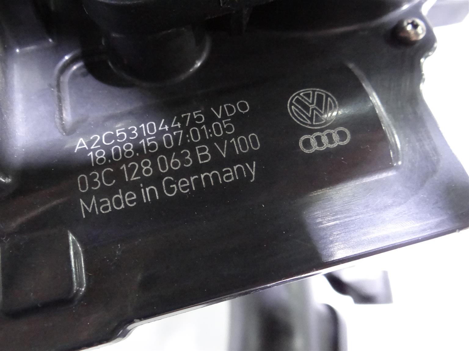 VW 1.4 TSI Air Filter connecting parts