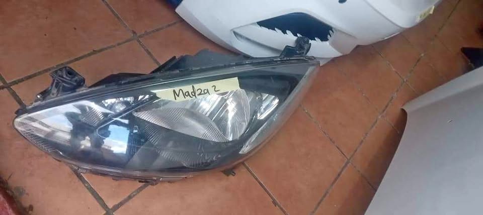 Mazda 2 head light - Private Seller Mazda 2 head light - Private Seller