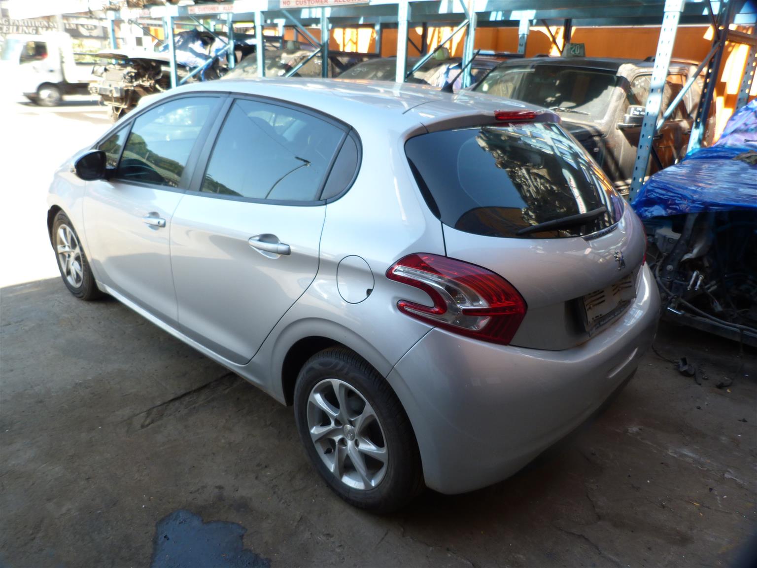 Peugeot 208 1.2 VTi - 2014 - Private Seller Peugeot 208 1.2 VTi - 2014 - Private Seller