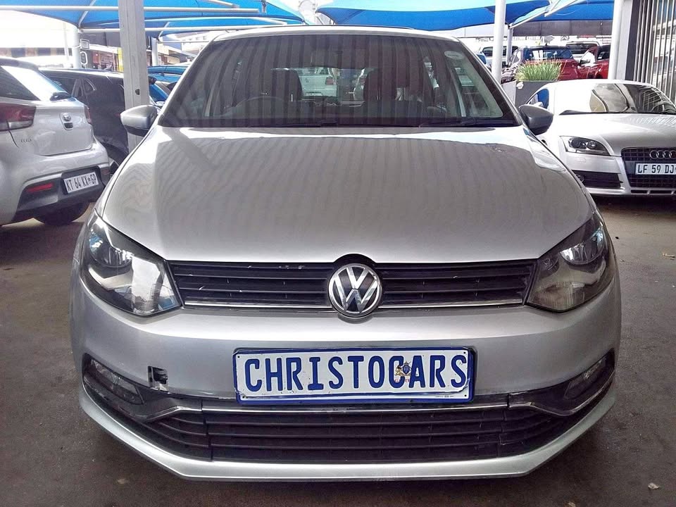 2015 VW polo 6 hatchback comfort line 2015 2015 VW polo 6 hatchback comfort line 2015