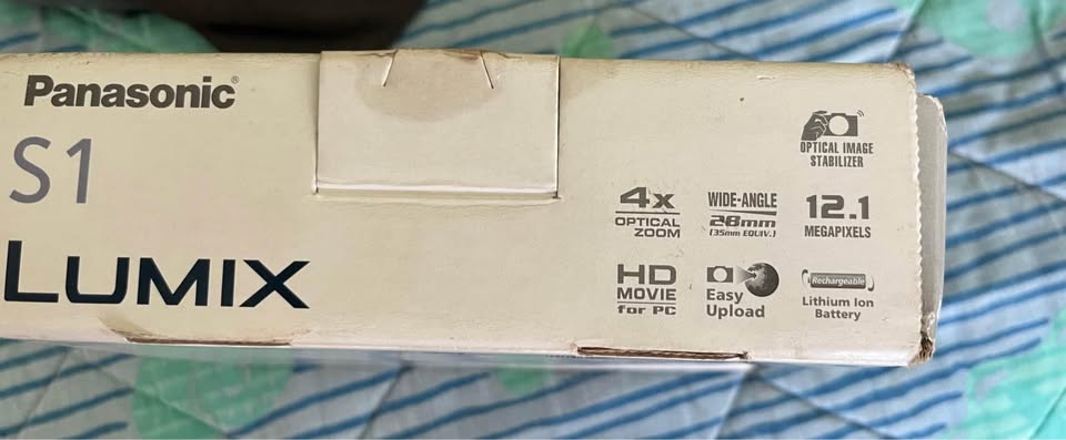 Panasonic Lumix S1 digital camera