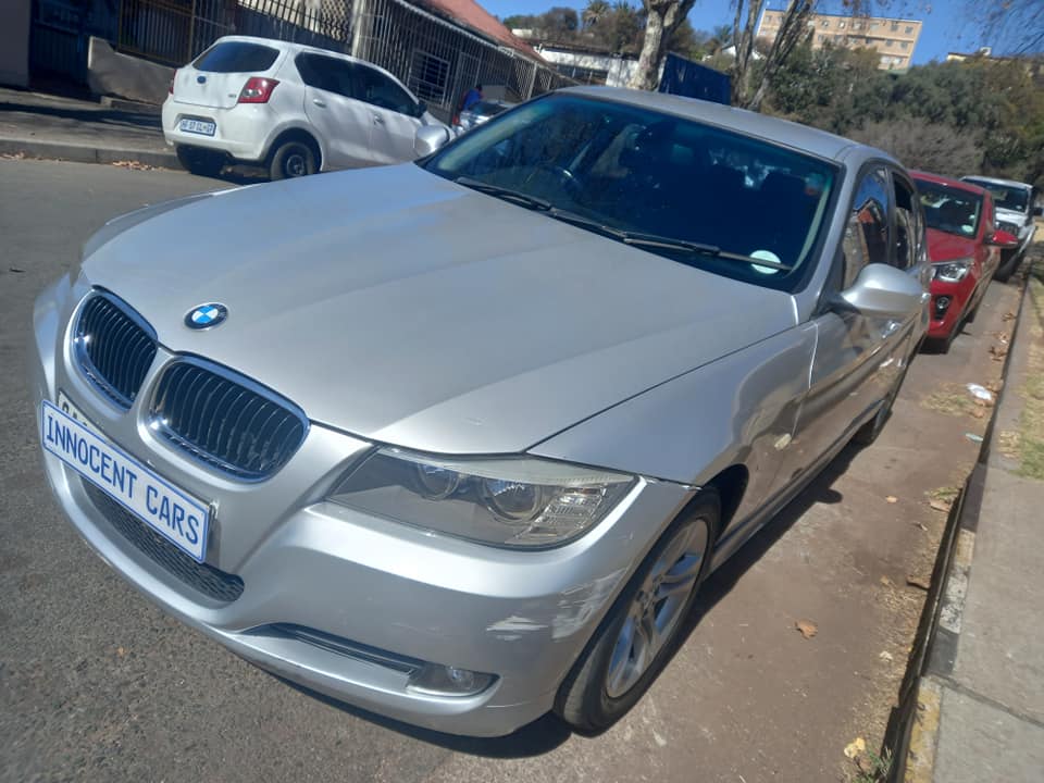 2011 BMW 320i PETROL, AUTOMATIC, SILVER COLOR, MILEAGE 207000KMS