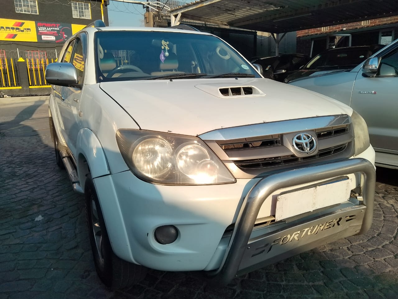 2007 Toyota Fortuner SUV 7Seater 3.0 D4D Diesel Manual 300,000km Leather Seats,