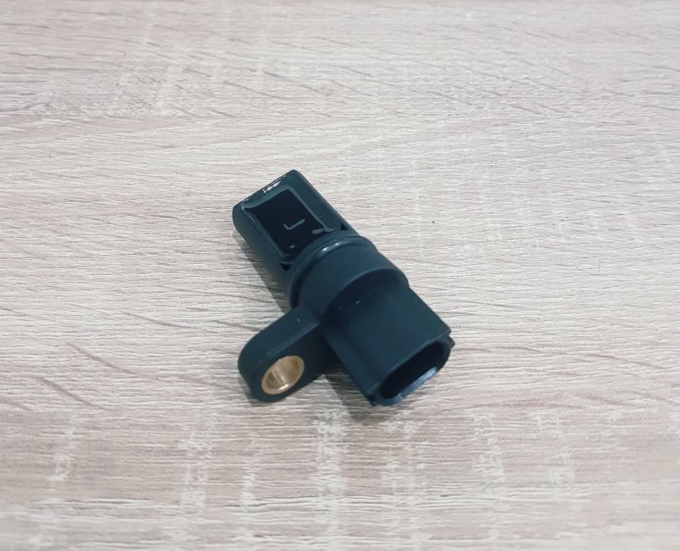 Nissan Navara cam sensor - Private Seller Nissan Navara cam sensor - Private Seller
