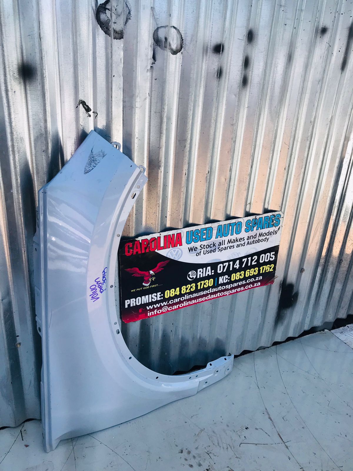 Volvo XC40 right side fender - Private Seller Volvo XC40 right side fender - Private Seller