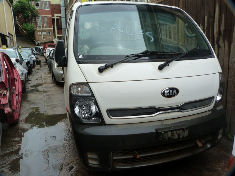 Kia K2700 1.3 Ton Workhorse 2.7D Tipper Manual White - 2015 STRIPPING FOR SPARES - Private Seller Kia K2700 1.3 Ton Workhorse 2.7D Tipper Manual White - 2015 STRIPPING FOR SPARES - Private Seller
