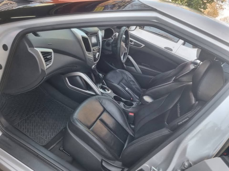 2013 Hyundai veloster 1.6Automatic  Mechanically Perfect with Reverse Camera