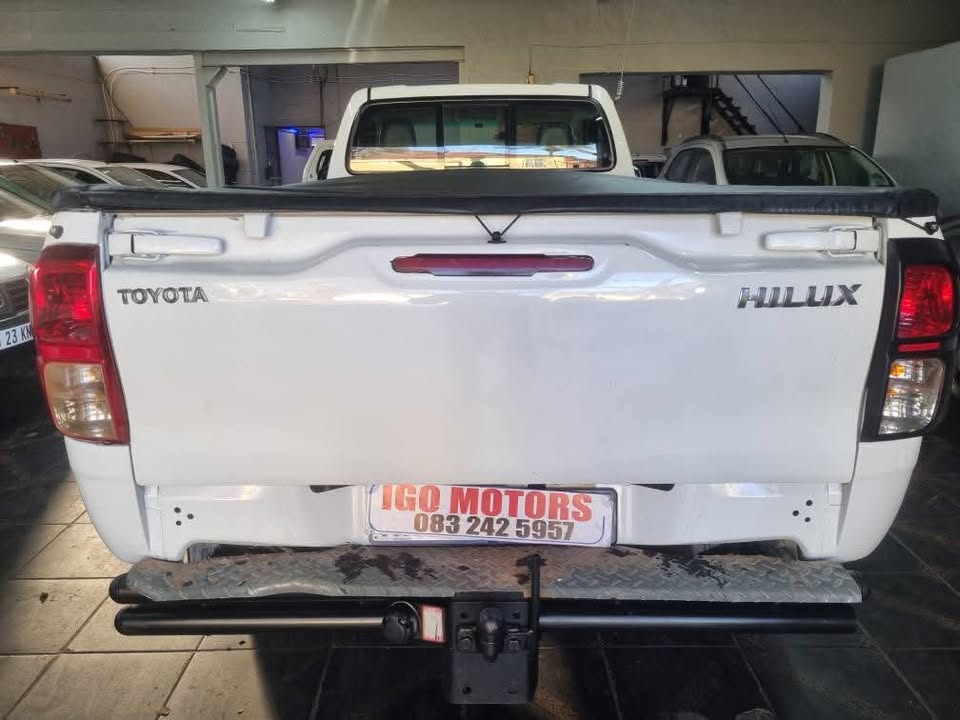 2018 Toyota Hilux 2.4GD6 Manual Single Cab 135,000km Mechanically Perfect with Leather Seat