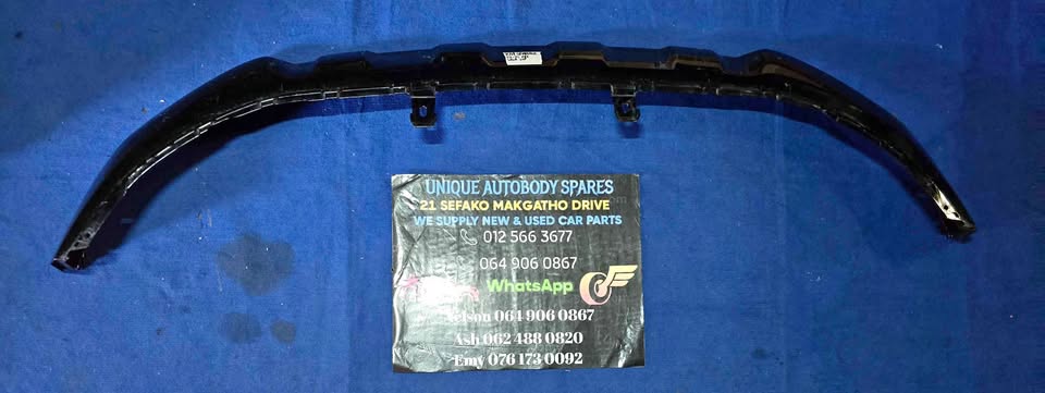 Kia Sportage Front Bumper Spoiler Lip - Private Seller Kia Sportage Front Bumper Spoiler Lip - Private Seller