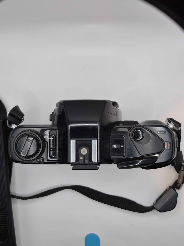 Minolta X-300s 35mm SLR film camera, with 2 x lenses an 2 x flashlights
