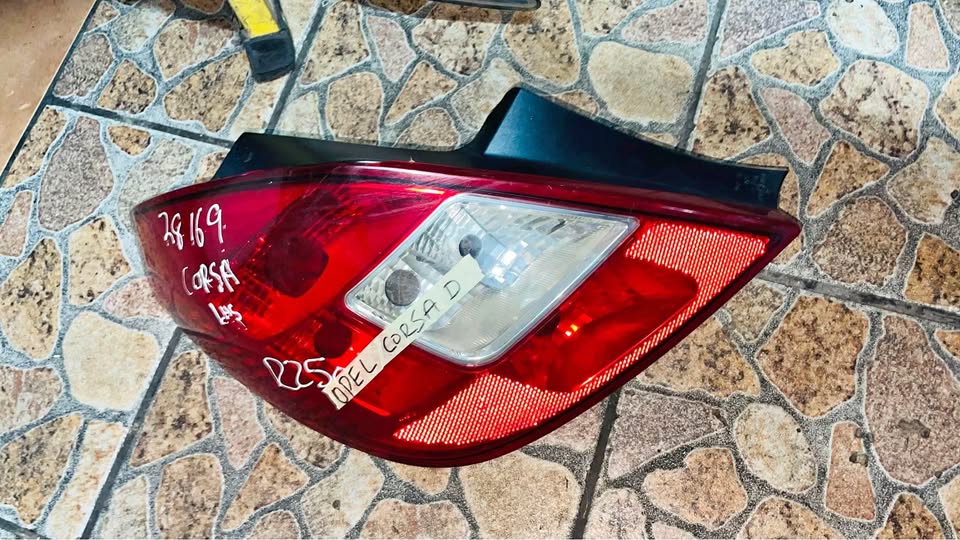 Opel Corsa D taillight - Private Seller