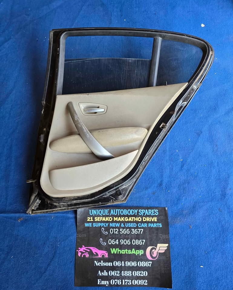 BMW E87 Complete Right Rear Door - Private Seller