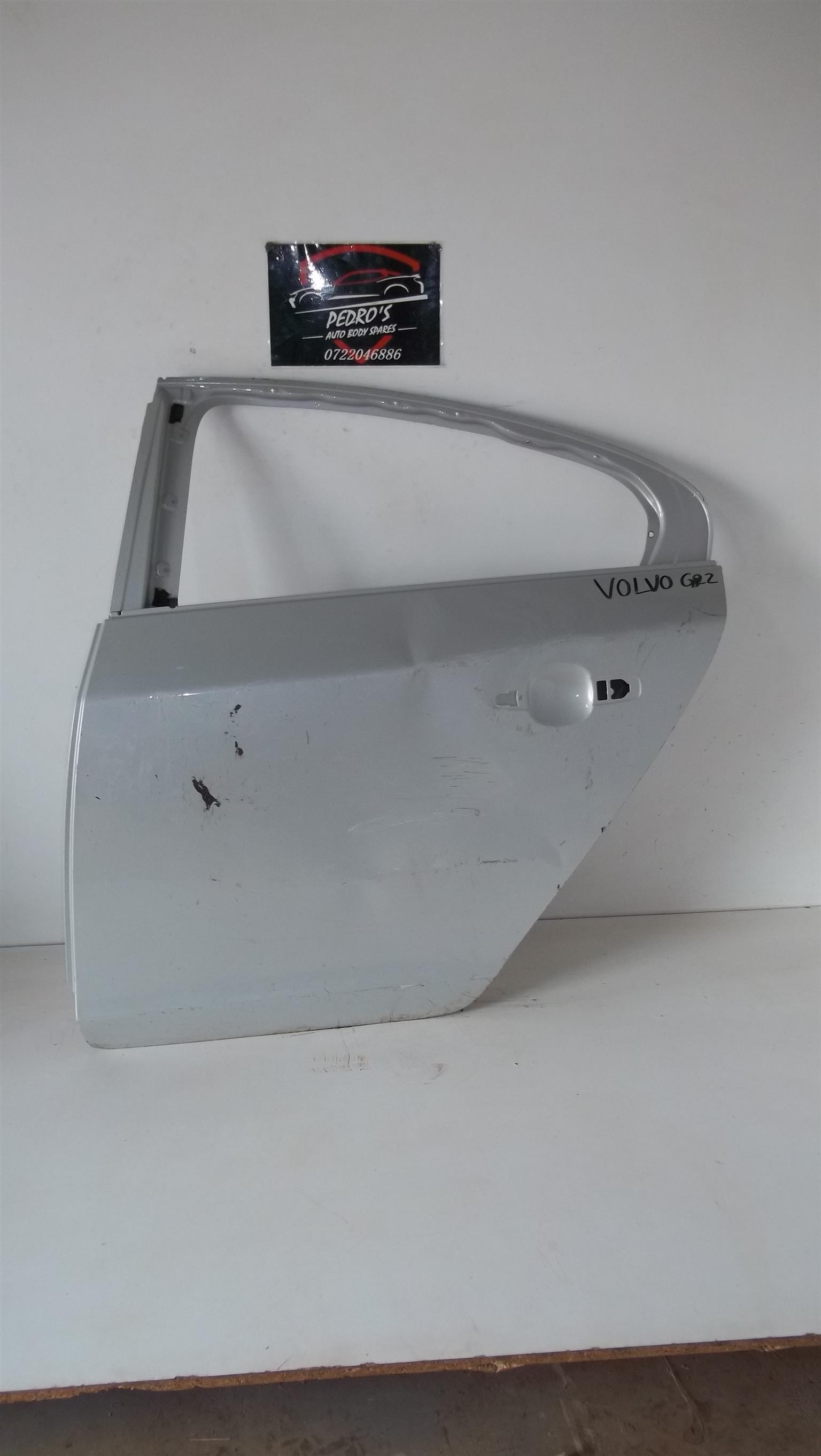 Volvo S60 left rear door - Private Seller Volvo S60 left rear door - Private Seller