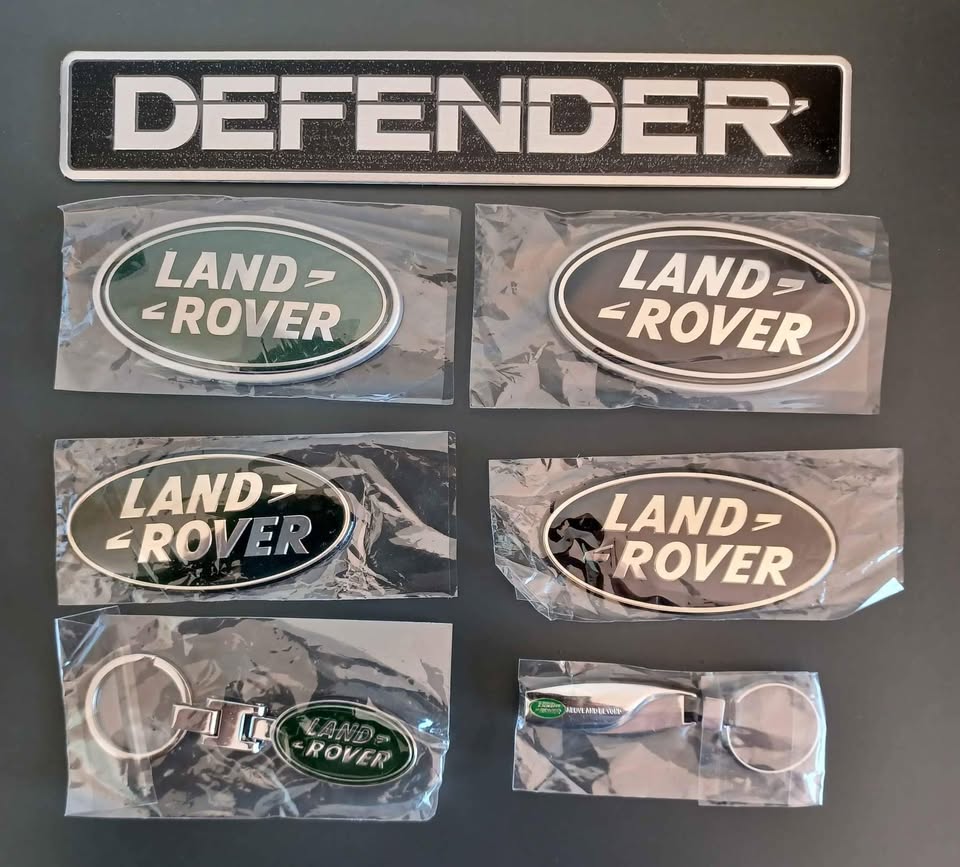 Aluminium Land Rover DEFENDER bonnet badge. - Private Seller Aluminium Land Rover DEFENDER bonnet badge. - Private Seller