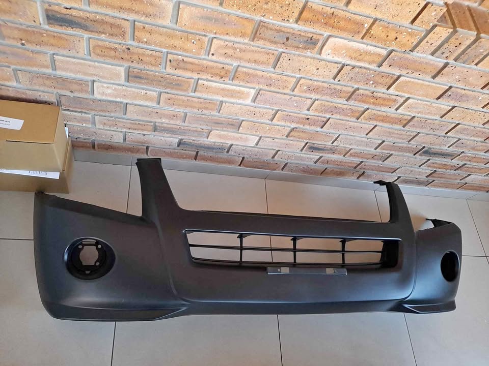 ISUZU DTEC 09/11 BRAND NEW 4×2 FRONT BUMPERS FOR SALE