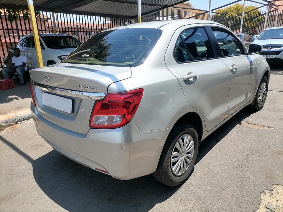2018 Suzuki D zire 1.2 Sedan Automatic Spare key and service book