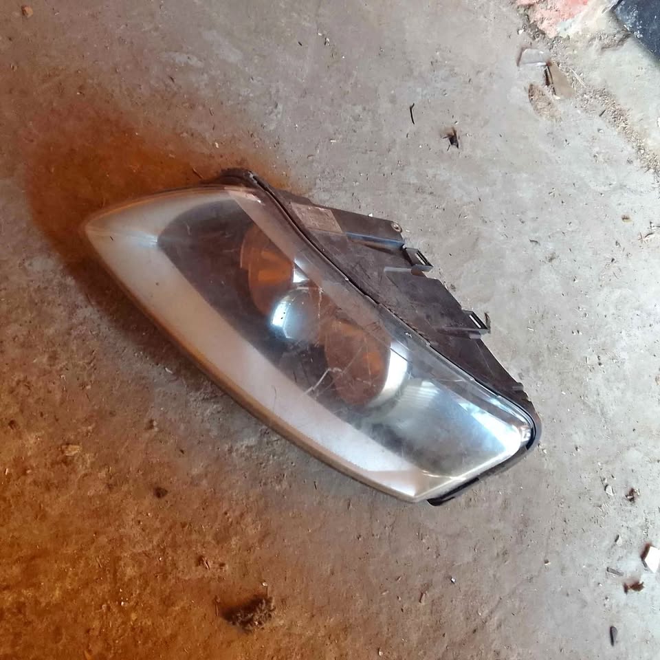 2007 Audi A6 Left Headlight