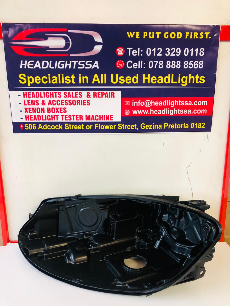 VW Golf 7.5 R-line and GTI left side headlight replacement housing (2018) - Private Seller VW Golf 7.5 R-line and GTI left side headlight replacement housing (2018) - Private Seller