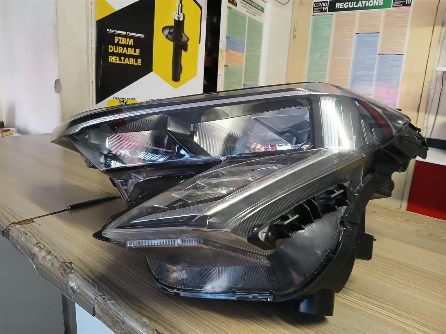2025 KIA SONET HEADLIGHT LEFTSIDE - Private Seller 2025 KIA SONET HEADLIGHT LEFTSIDE - Private Seller